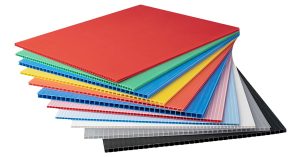 Plastic corrugated sheet